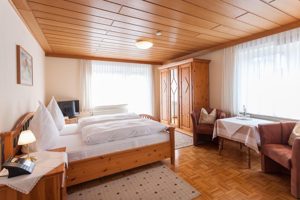 Haus Kesper-Brunen Hotel Willingen  Phòng bức ảnh
